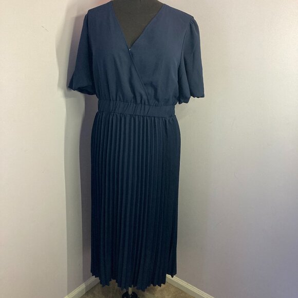 BTFBM Dress, NWT, Size XL - Picture 1 of 15